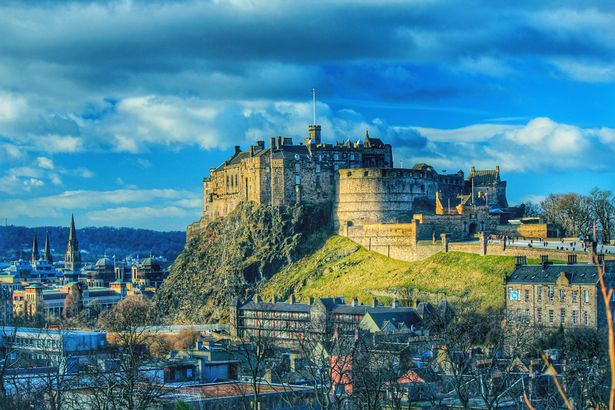 Lâu đài Edinburgh Scotland